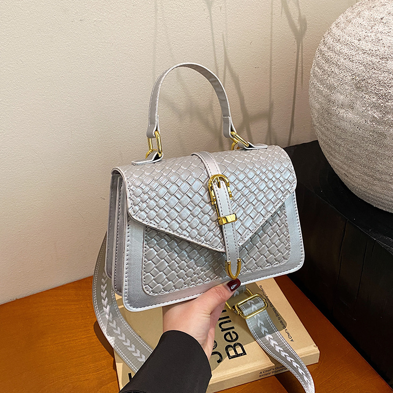High Looks and Fashionable Spr - Women'S Bags New Look recension och pris